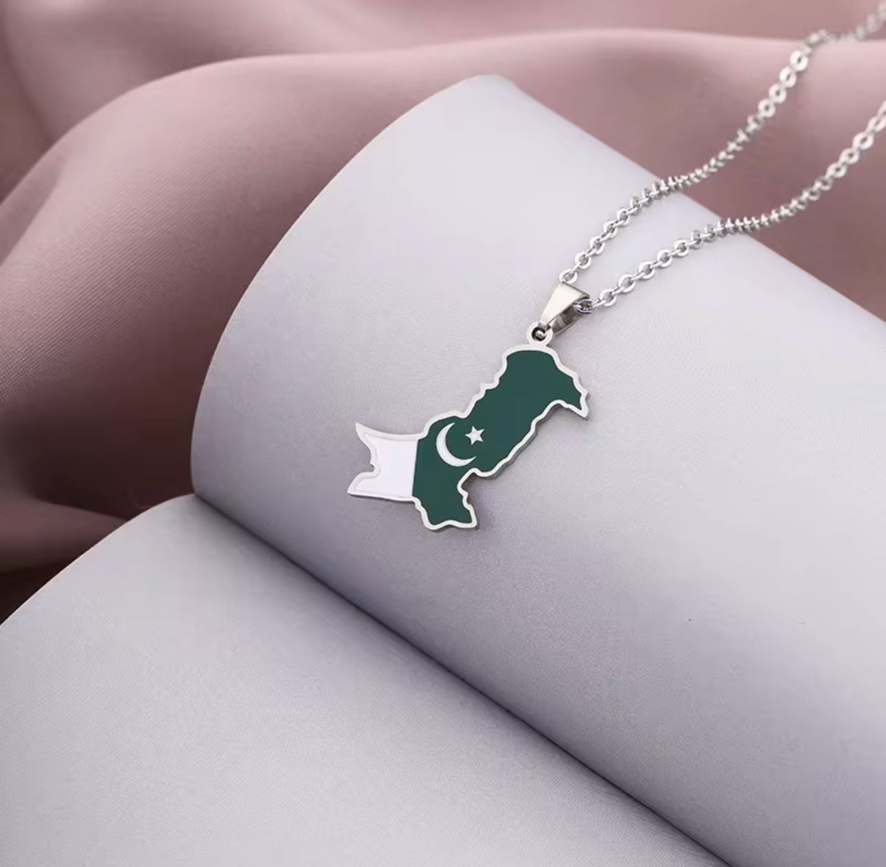 Pakistan Flag Necklace